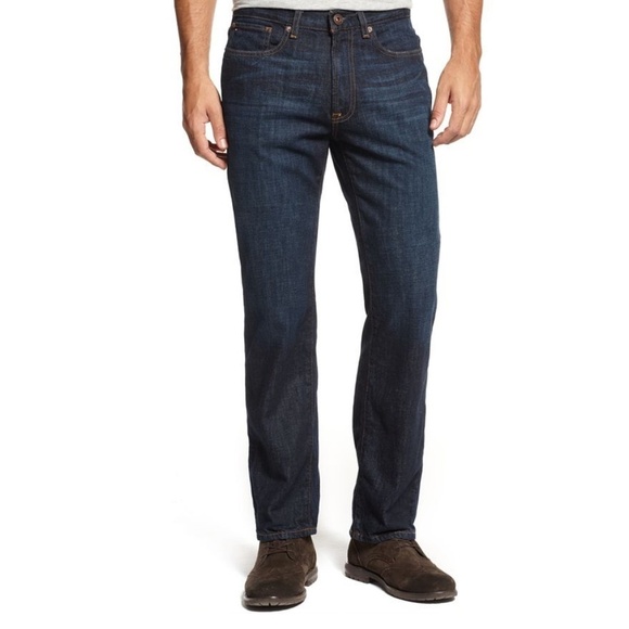 Tommy Hilfiger size 34 Freedom Fit Jeans - Picture 1 of 7